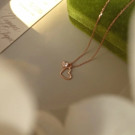 925 Sterling Silver Simple Heart Necklace Shiny Zircon Love Pendant Female Clavicle Chain Fashion Jewelry 